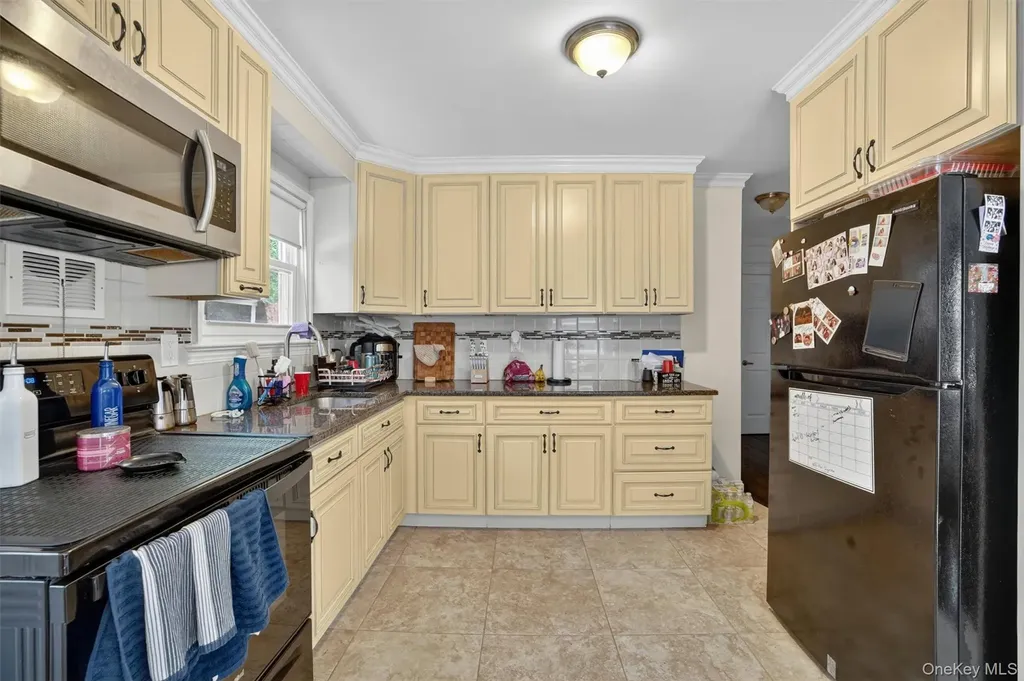 15 Halley Street Yonkers NY 10704