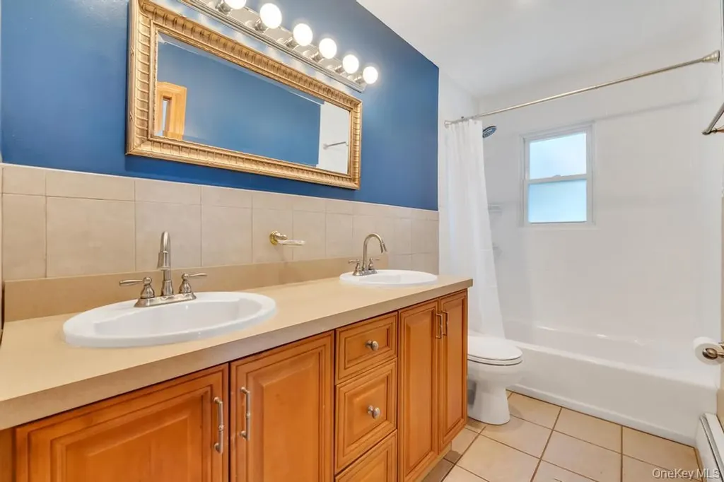 306 Jackson Avenue Syosset NY 11791