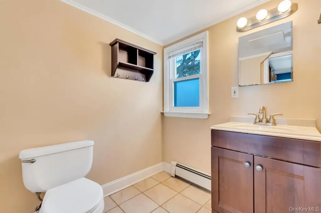 306 Jackson Avenue Syosset NY 11791