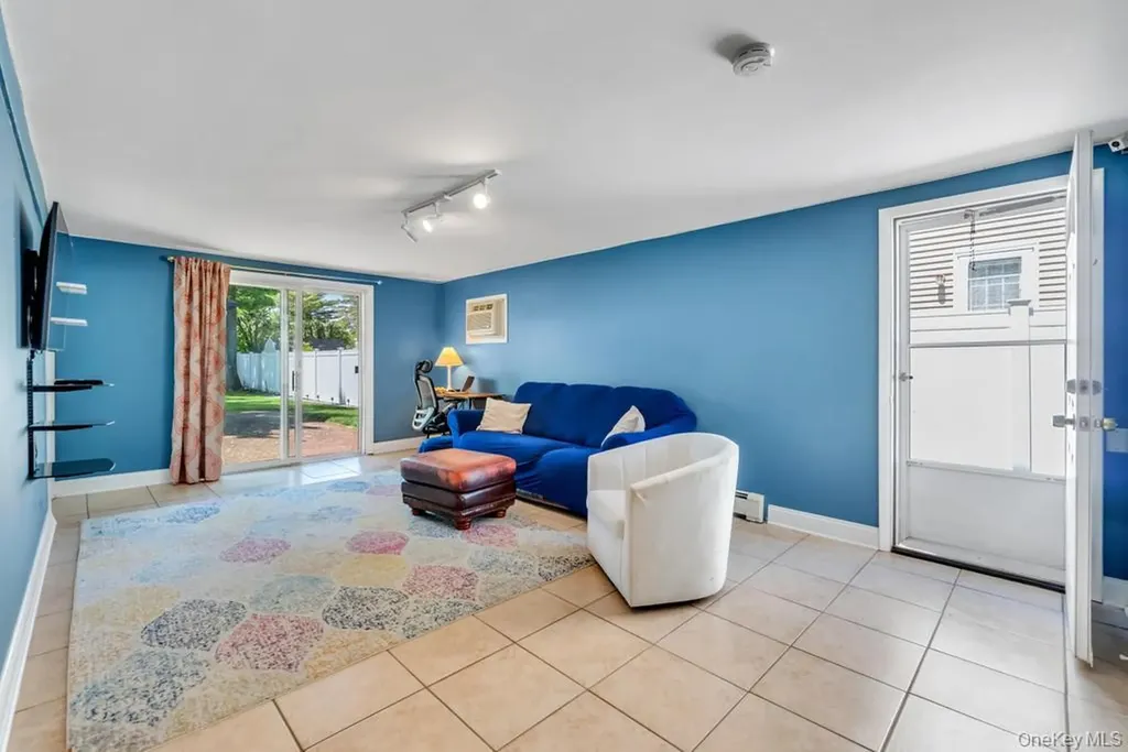 306 Jackson Avenue Syosset NY 11791
