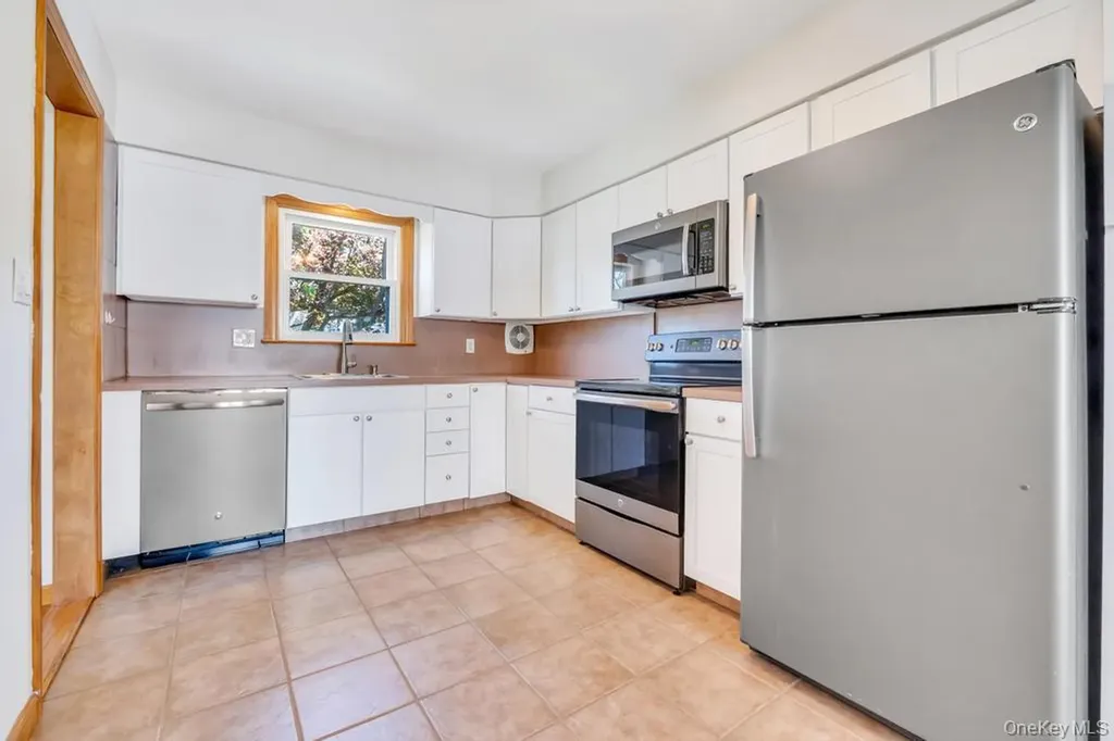 306 Jackson Avenue Syosset NY 11791