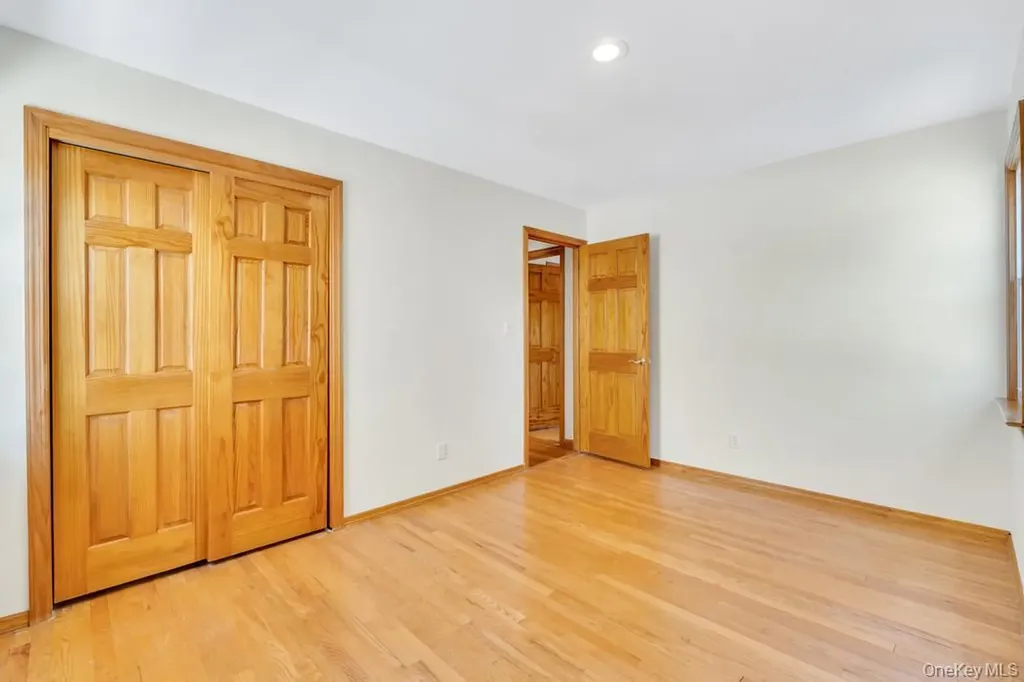 306 Jackson Avenue Syosset NY 11791