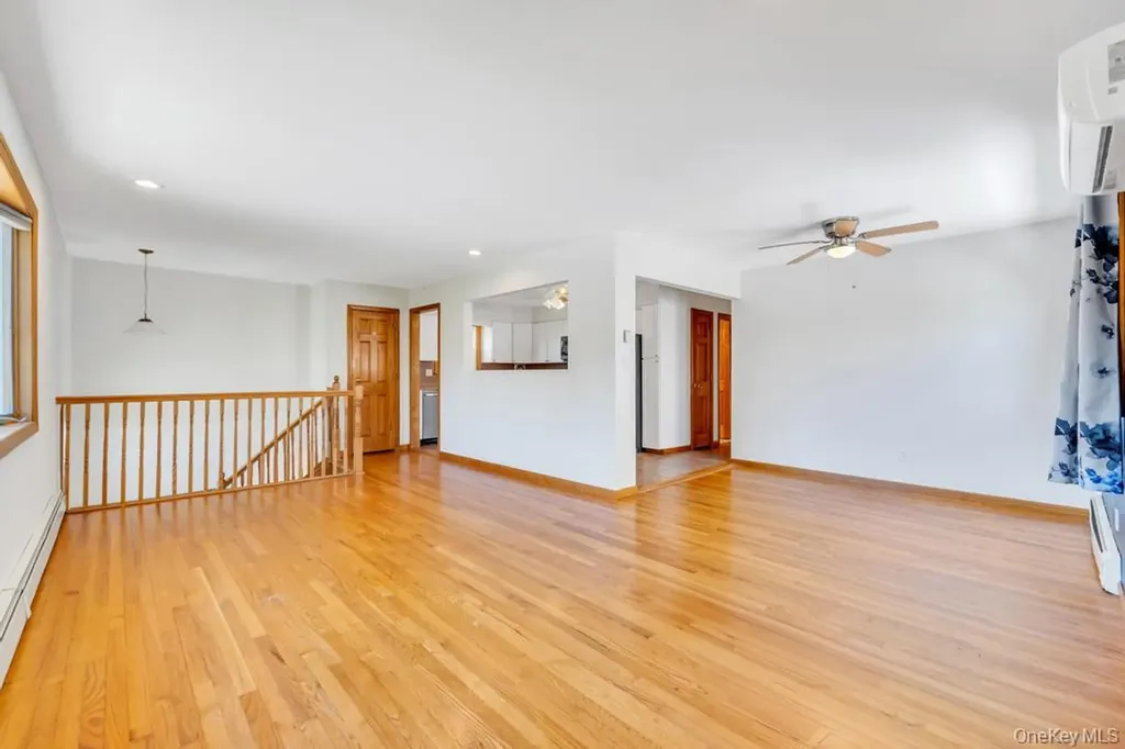 306 Jackson Avenue Syosset NY 11791