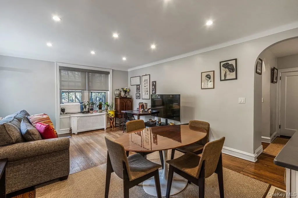 150 Burns Forest Hills NY 11375