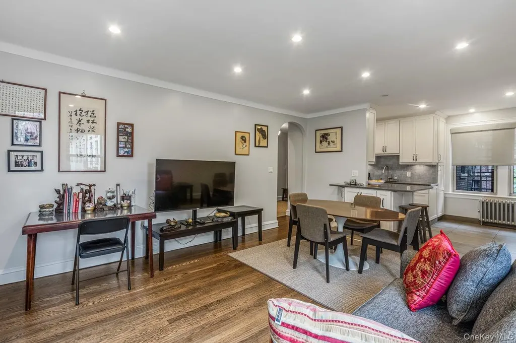 150 Burns Forest Hills NY 11375