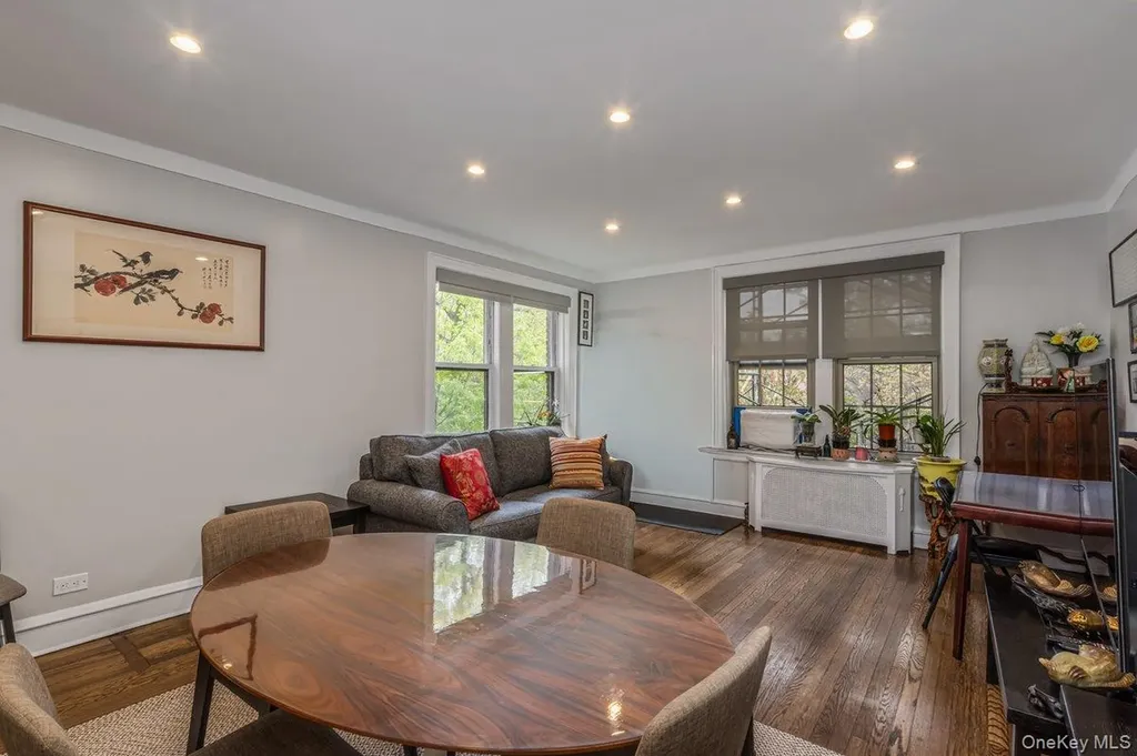 150 Burns Forest Hills NY 11375