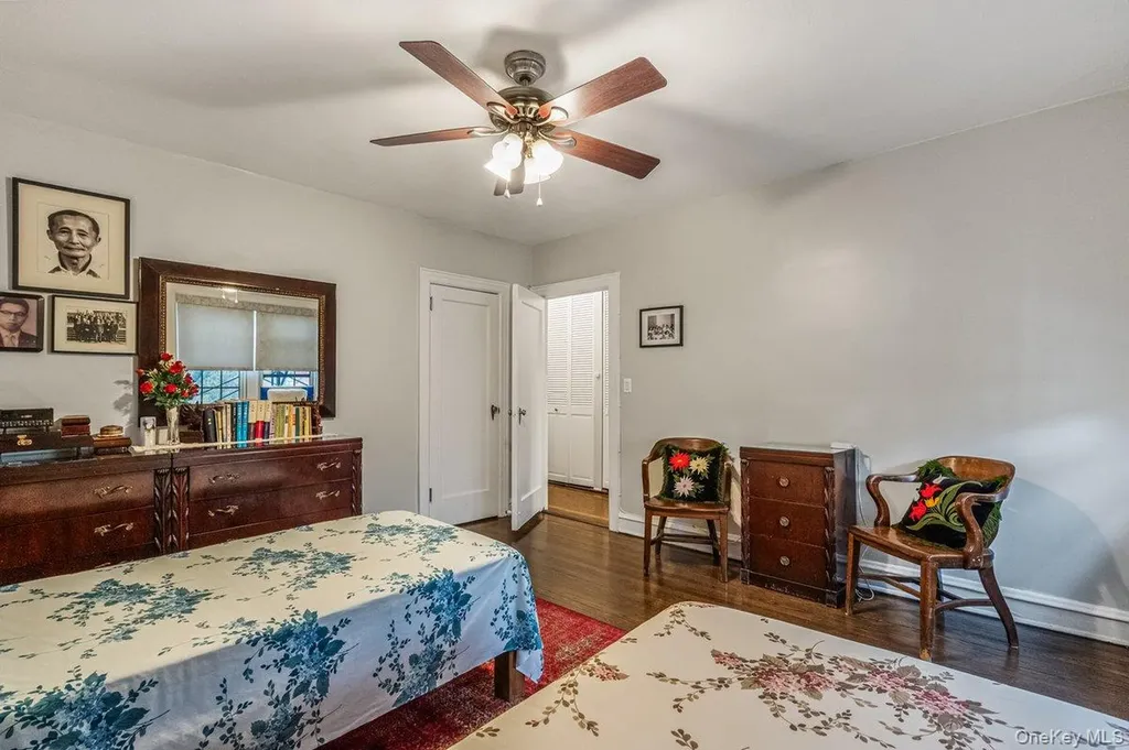 150 Burns Forest Hills NY 11375