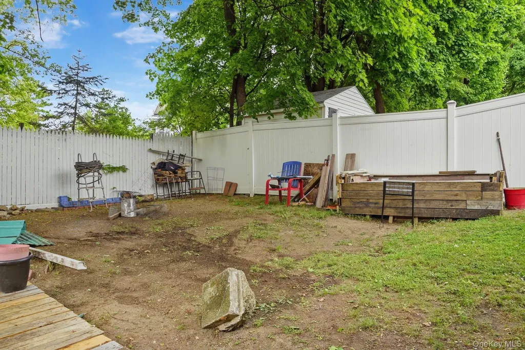 17 Harbor Hill Court Beacon NY 12508