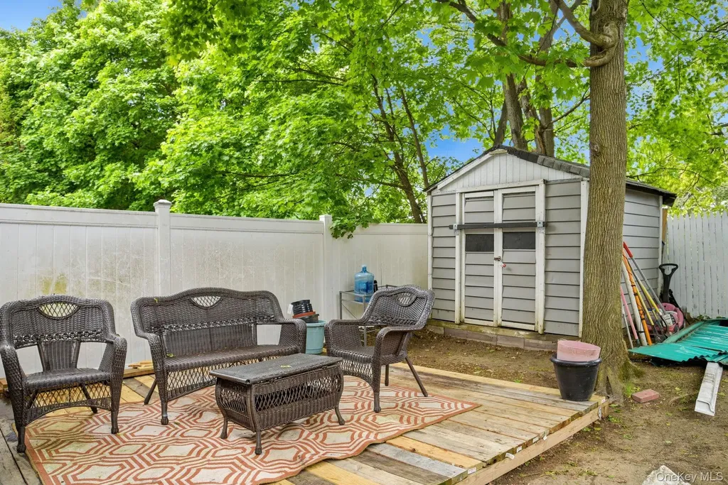 17 Harbor Hill Court Beacon NY 12508