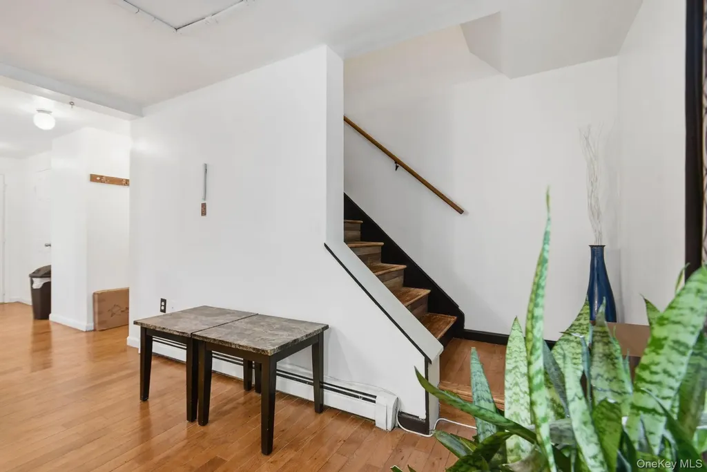 17 Harbor Hill Court Beacon NY 12508