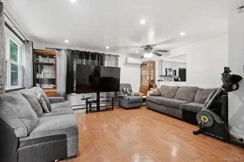 17 Harbor Hill Court Beacon NY 12508
