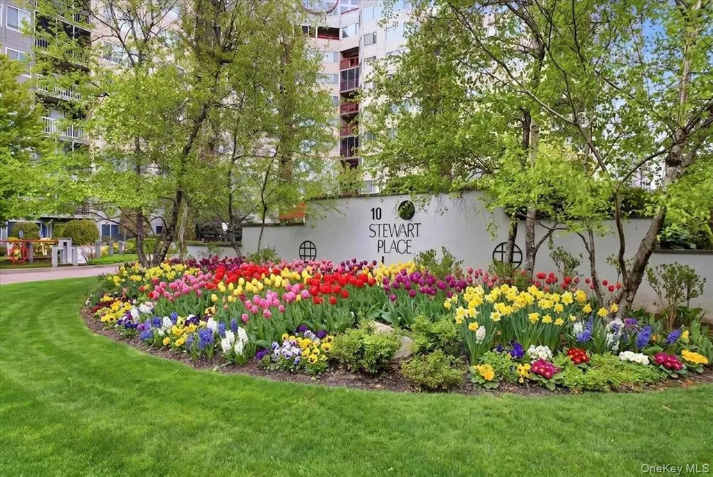 10 Stewart Place White Plains NY 10603
