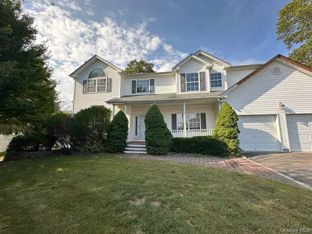 2 East Avenue Coram NY 11727