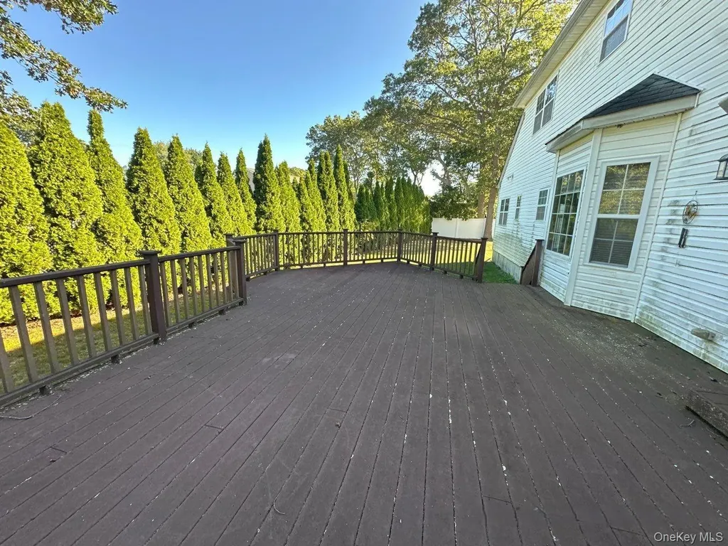 2 East Avenue Coram NY 11727