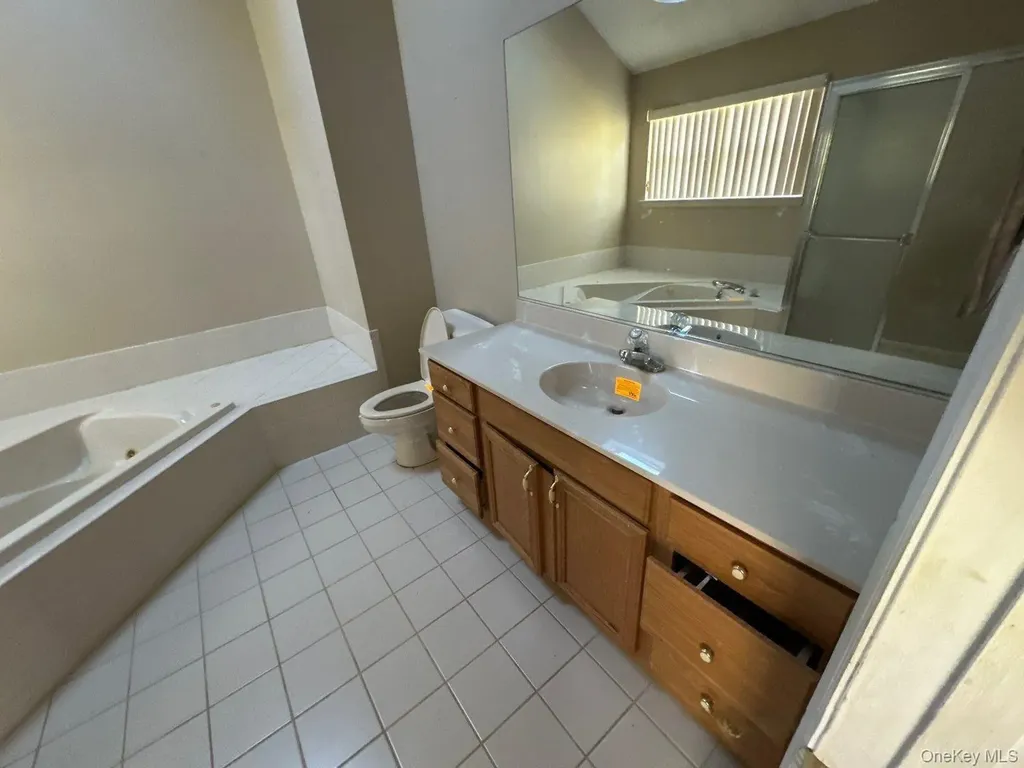 2 East Avenue Coram NY 11727