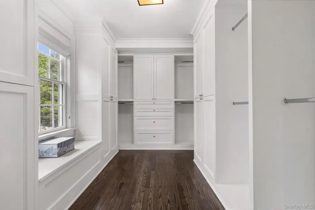 107 White Plains Road Bronxville NY 10708