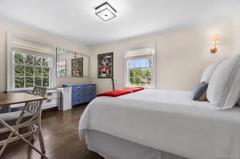 107 White Plains Road Bronxville NY 10708