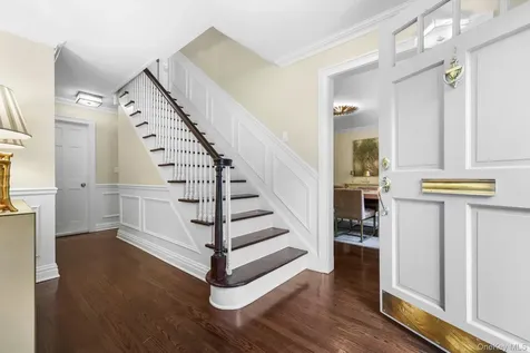 107 White Plains Road Bronxville NY 10708