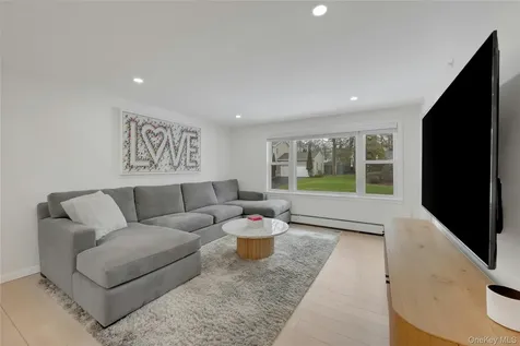 4 Melissa Drive Ardsley NY 10502