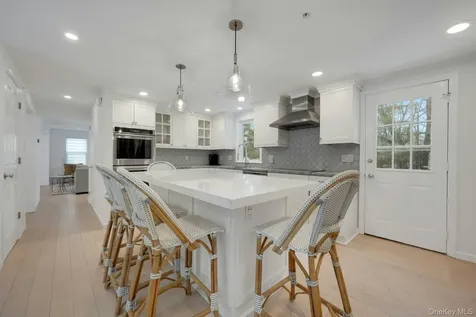 4 Melissa Drive Ardsley NY 10502