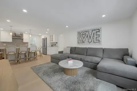 4 Melissa Drive Ardsley NY 10502
