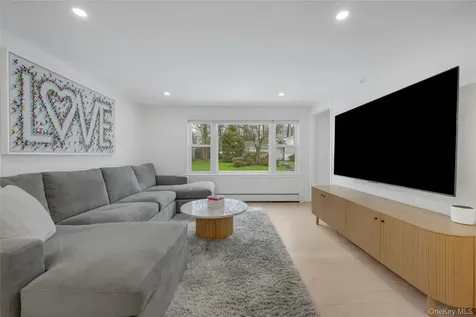 4 Melissa Drive Ardsley NY 10502