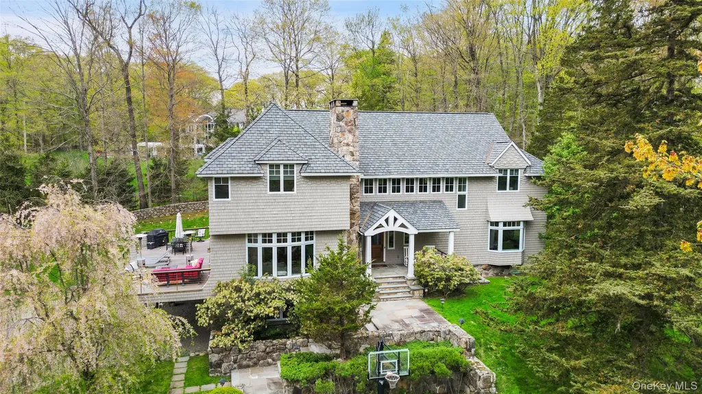 137 Upper Shad Road Pound Ridge NY 10576