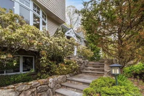 137 Upper Shad Road Pound Ridge NY 10576