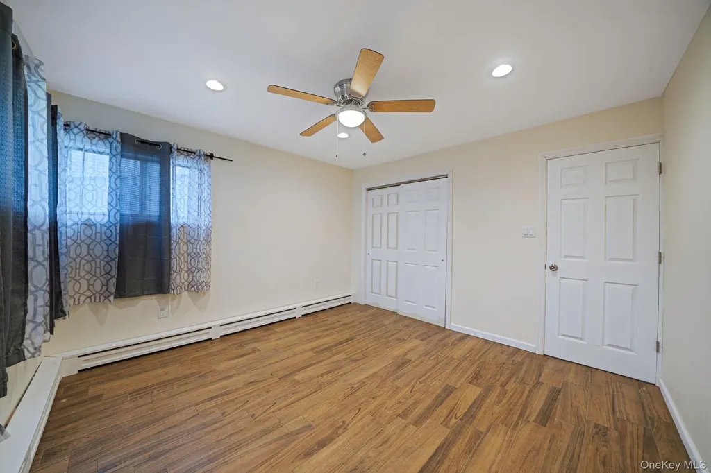 82 Elm Drive N Levittown NY 11756