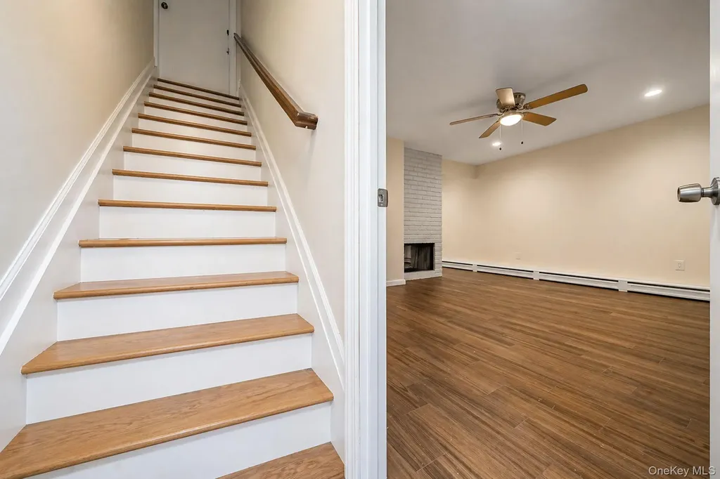 82 Elm Drive N Levittown NY 11756