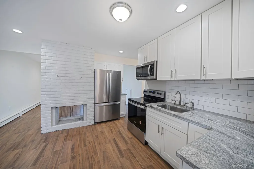 82 Elm Drive N Levittown NY 11756