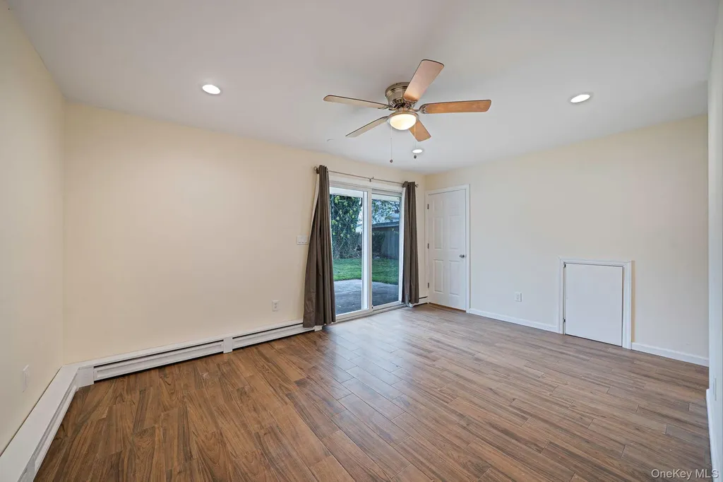 82 Elm Drive N Levittown NY 11756