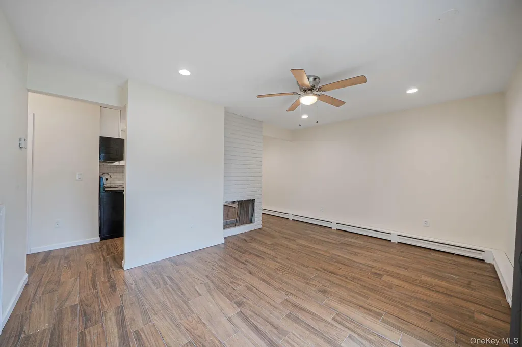 82 Elm Drive N Levittown NY 11756