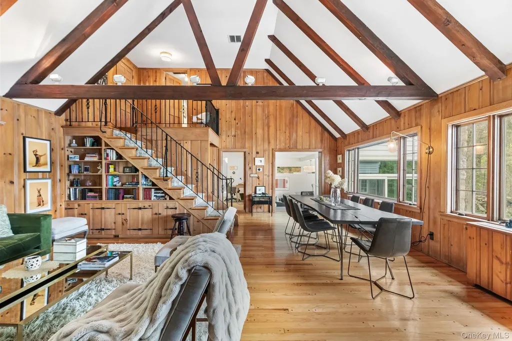 1085 Barrett Circle W Carmel NY 10512