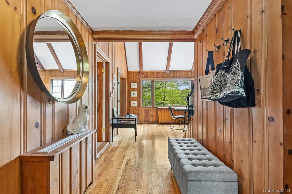 1085 Barrett Circle W Carmel NY 10512