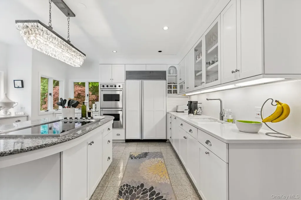 1085 Barrett Circle W Carmel NY 10512