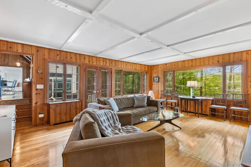 1085 Barrett Circle W Carmel NY 10512