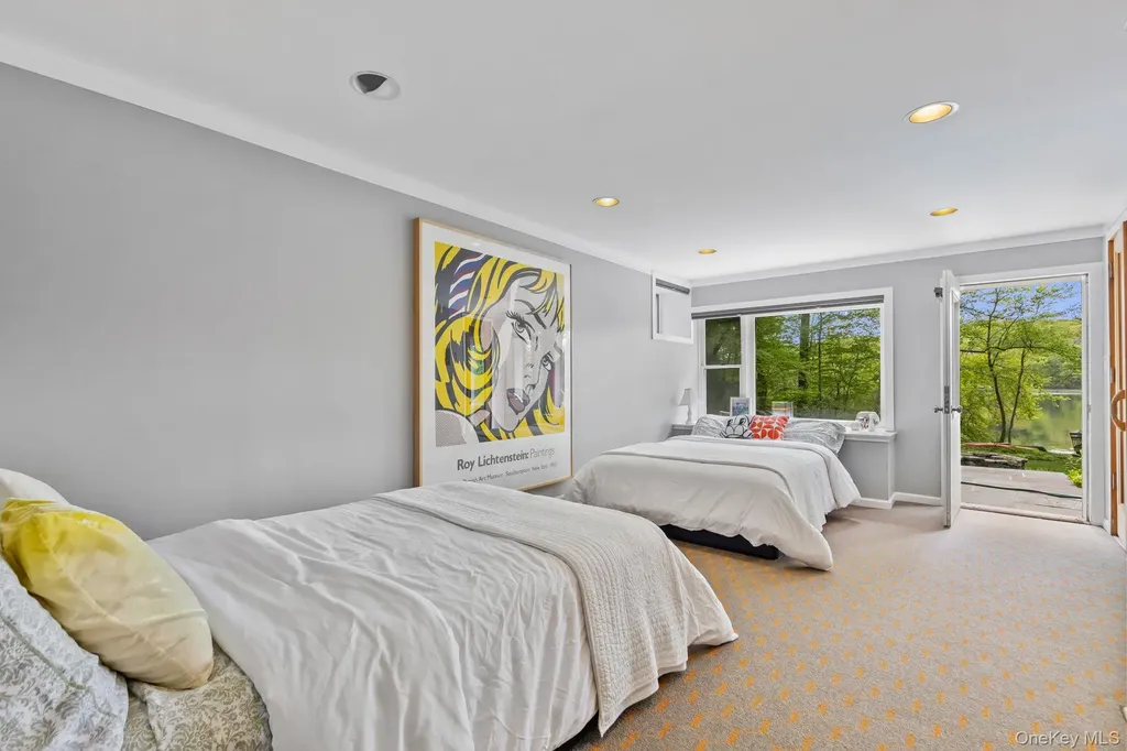 1085 Barrett Circle W Carmel NY 10512