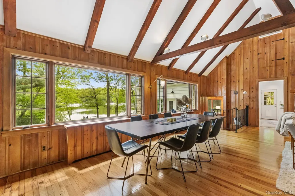 1085 Barrett Circle W Carmel NY 10512