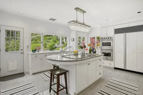 1085 Barrett Circle W Carmel NY 10512