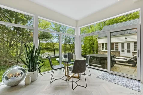 1085 Barrett Circle W Carmel NY 10512