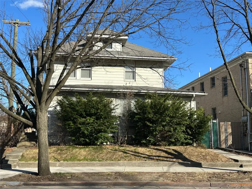 22-03 Parsons Boulevard Whitestone NY 11357