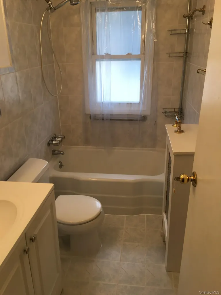 22-03 Parsons Boulevard Whitestone NY 11357