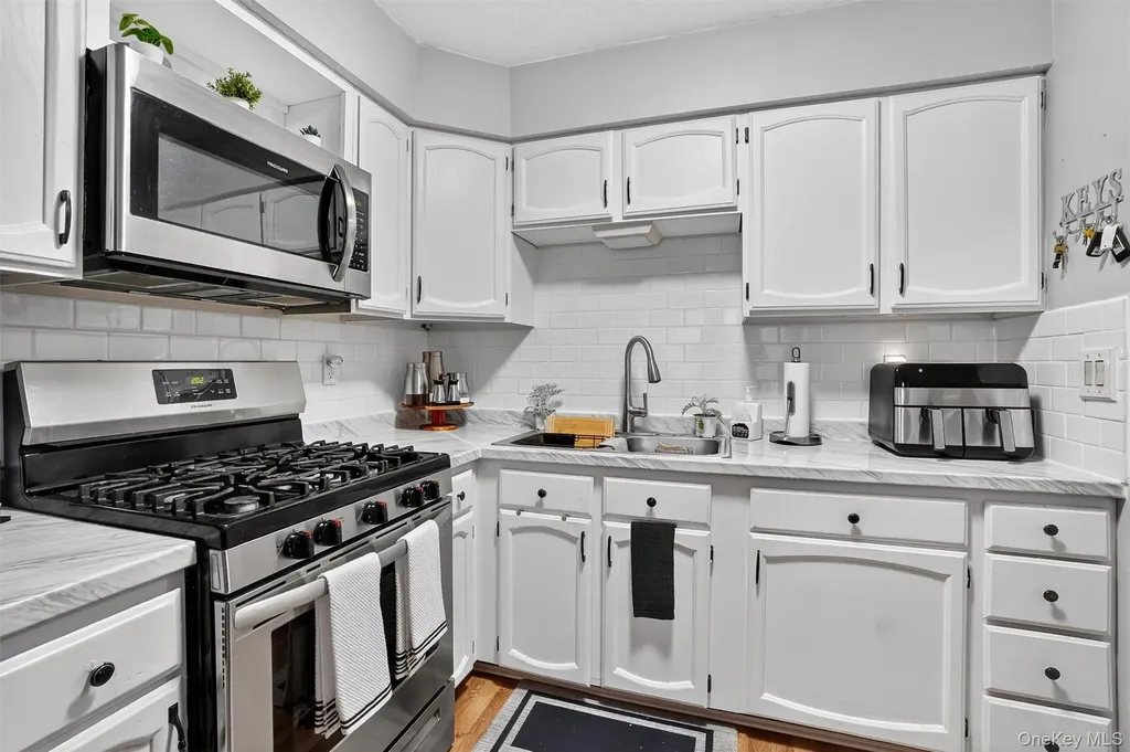 553 Fox Street Bronx NY 10455
