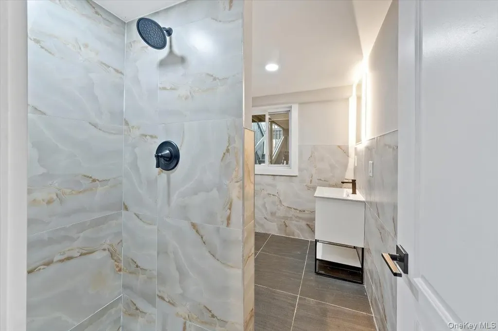 96 Fairmont Road Mahopac NY 10541