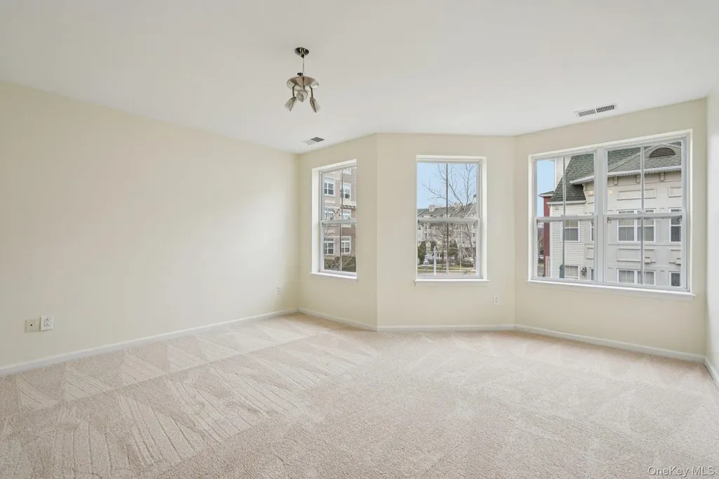 2 Leeward Drive Haverstraw NY 10927