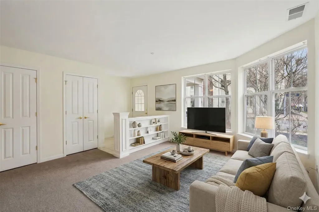 2 Leeward Drive Haverstraw NY 10927