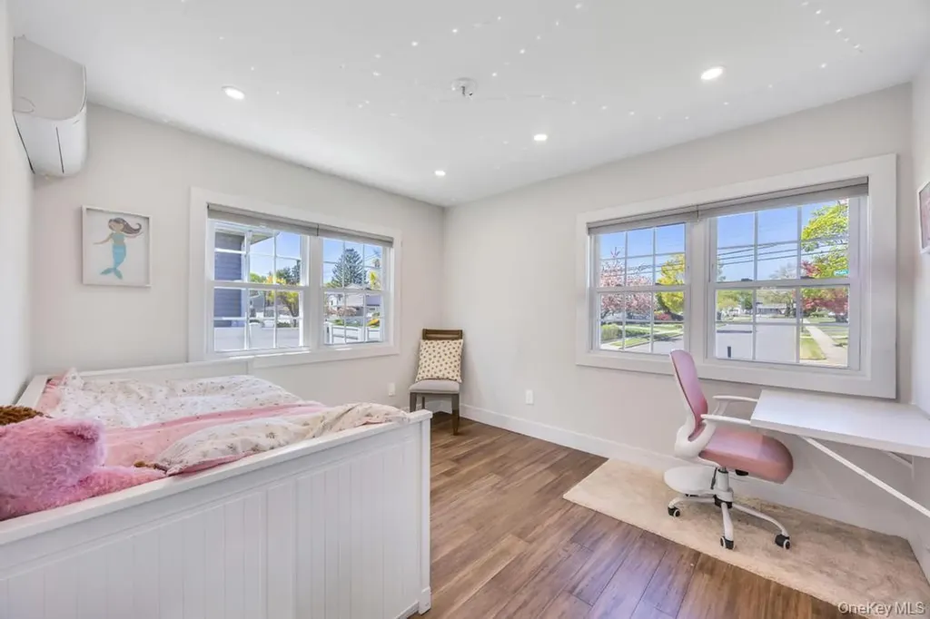 15 Main Parkway Plainview NY 11803