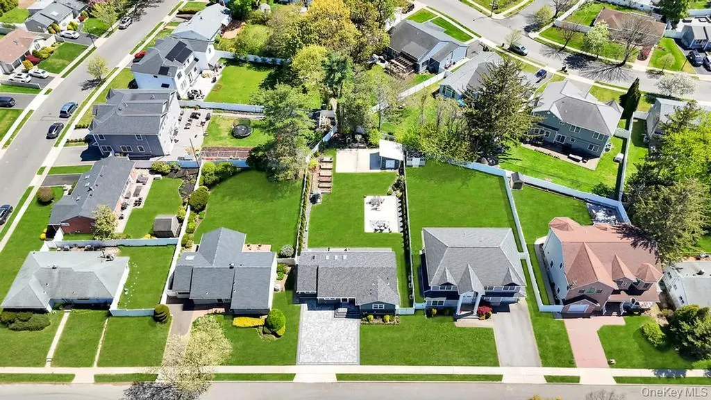 15 Main Parkway Plainview NY 11803