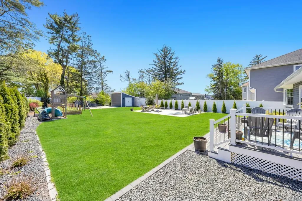 15 Main Parkway Plainview NY 11803
